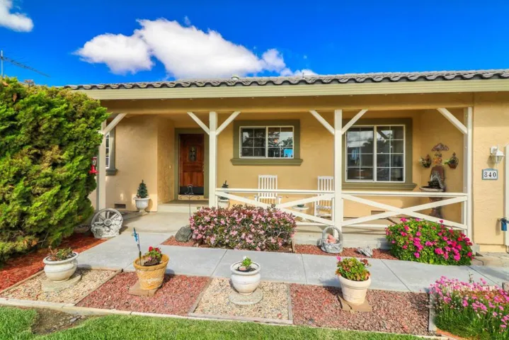 840 Heatherwood Estates Drive, Hollister, California 95023