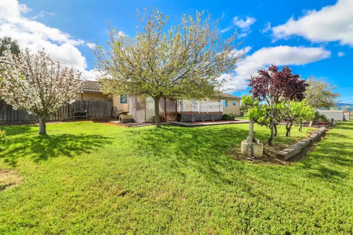 840 Heatherwood Estates Drive, Hollister, California 95023