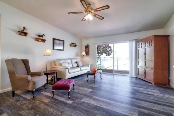 840 Heatherwood Estates Drive, Hollister, California 95023
