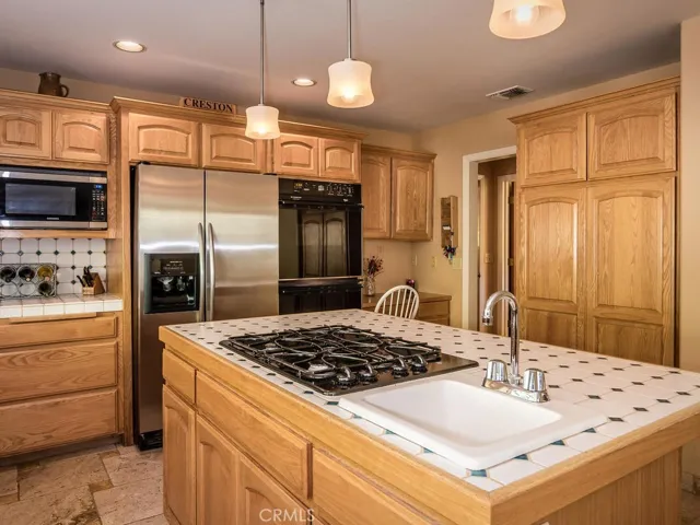 11700 Santa Lucia Road, Atascadero, California 93422