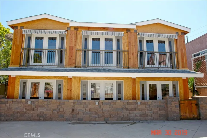 207 Nashville, Huntington Beach, California 92646
