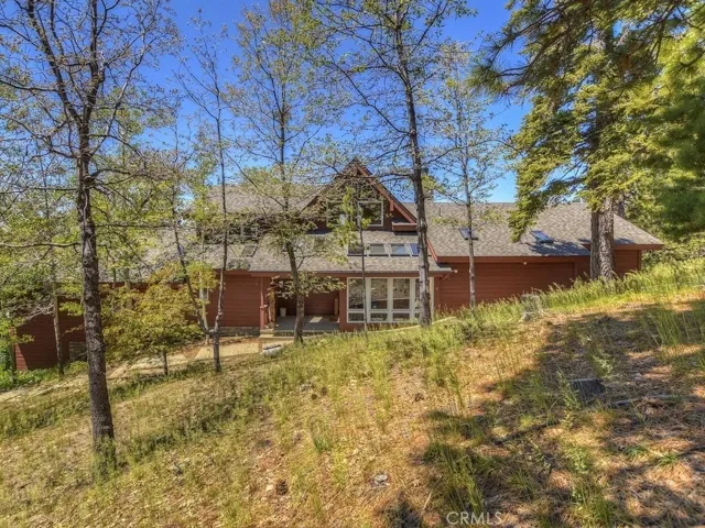 3011 Blue Bird Drive, Running Springs, California 92382