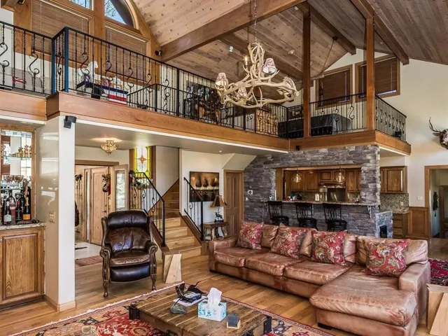 3011 Blue Bird Drive, Running Springs, California 92382