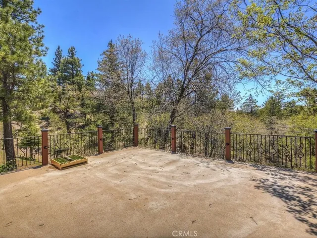 3011 Blue Bird Drive, Running Springs, California 92382