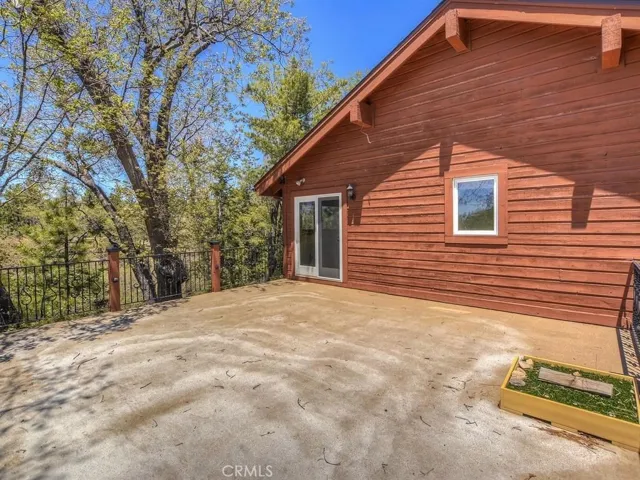 3011 Blue Bird Drive, Running Springs, California 92382