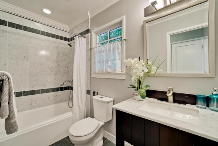 162 Del Monte Avenue, Los Altos, California 94022