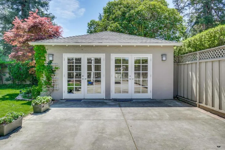 162 Del Monte Avenue, Los Altos, California 94022
