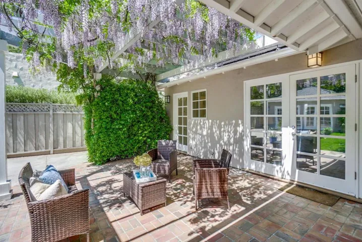 162 Del Monte Avenue, Los Altos, California 94022