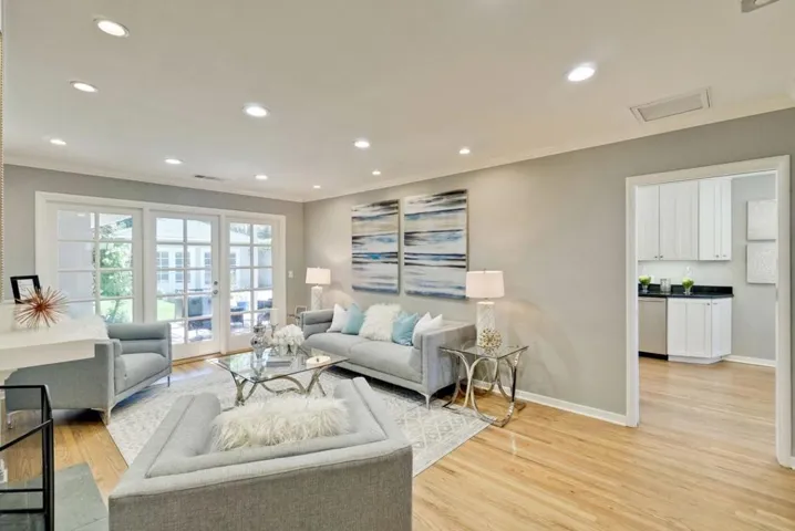 162 Del Monte Avenue, Los Altos, California 94022