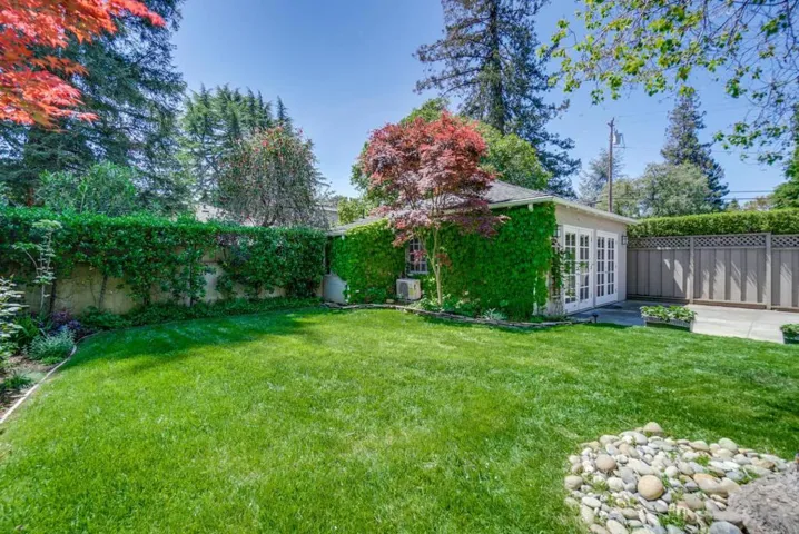 162 Del Monte Avenue, Los Altos, California 94022