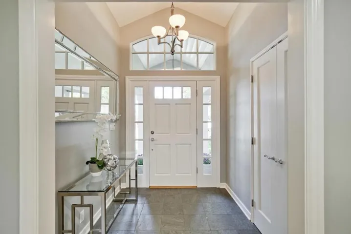 162 Del Monte Avenue, Los Altos, California 94022