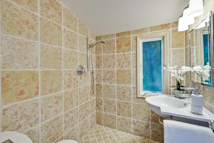 162 Del Monte Avenue, Los Altos, California 94022