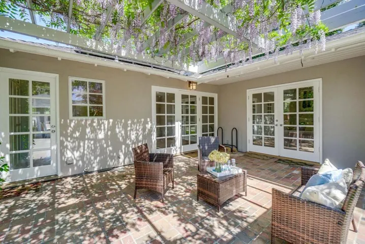 162 Del Monte Avenue, Los Altos, California 94022