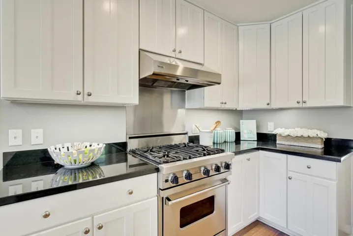 162 Del Monte Avenue, Los Altos, California 94022