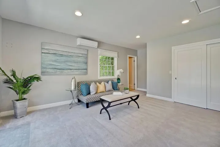 162 Del Monte Avenue, Los Altos, California 94022