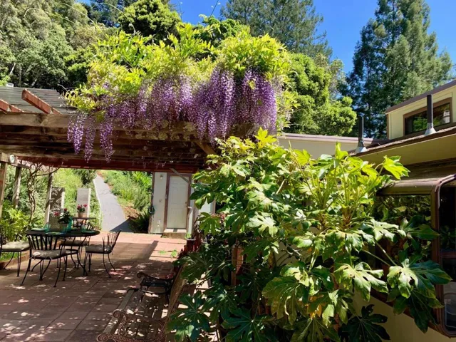 12040 Madrone Avenue, Felton, California 95018