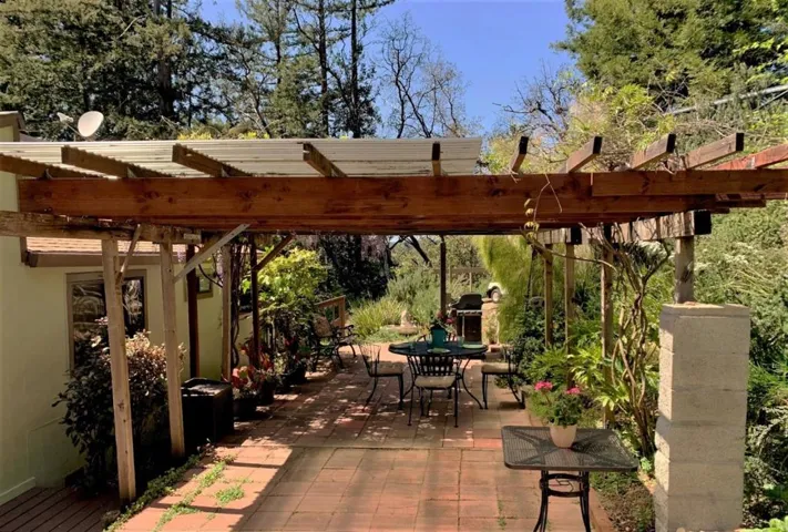 12040 Madrone Avenue, Felton, California 95018