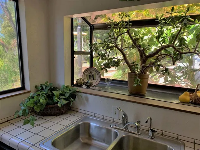 12040 Madrone Avenue, Felton, California 95018