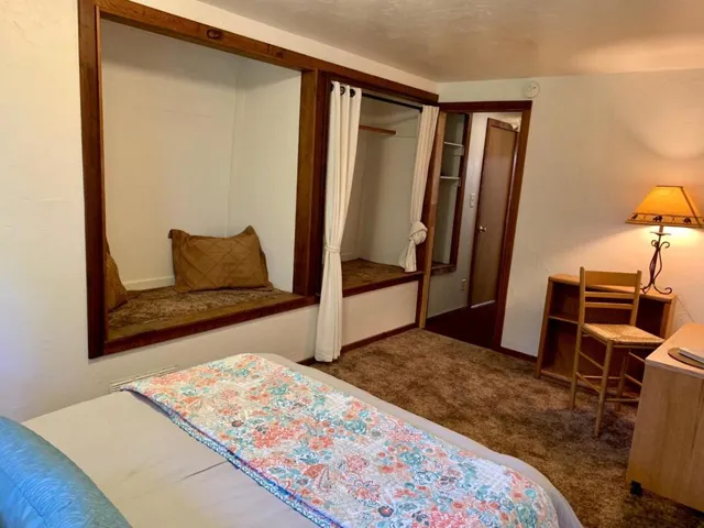 12040 Madrone Avenue, Felton, California 95018