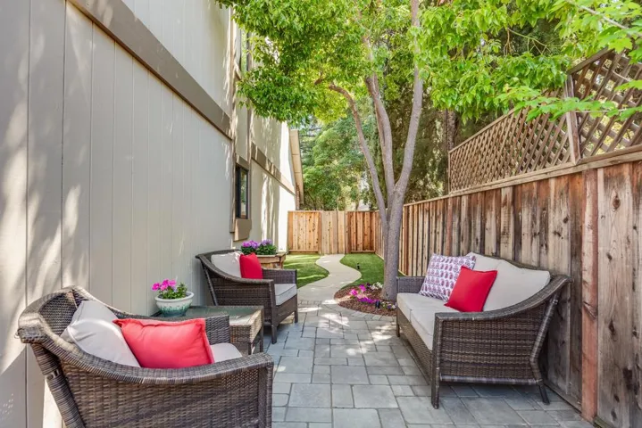 357 W Rincon Avenue A, Campbell, California 95008