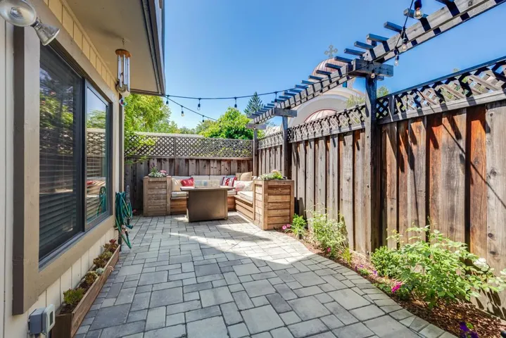 357 W Rincon Avenue A, Campbell, California 95008