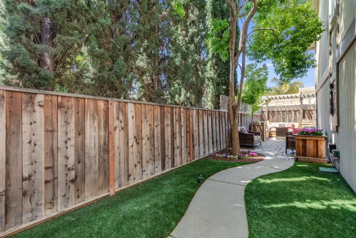 357 W Rincon Avenue A, Campbell, California 95008