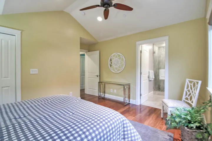 930 Seena Avenue, Los Altos, California 94024