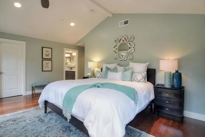 930 Seena Avenue, Los Altos, California 94024