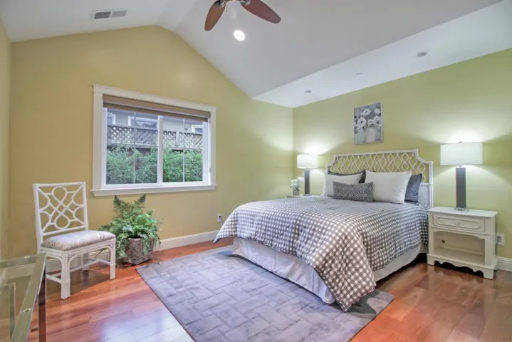 930 Seena Avenue, Los Altos, California 94024