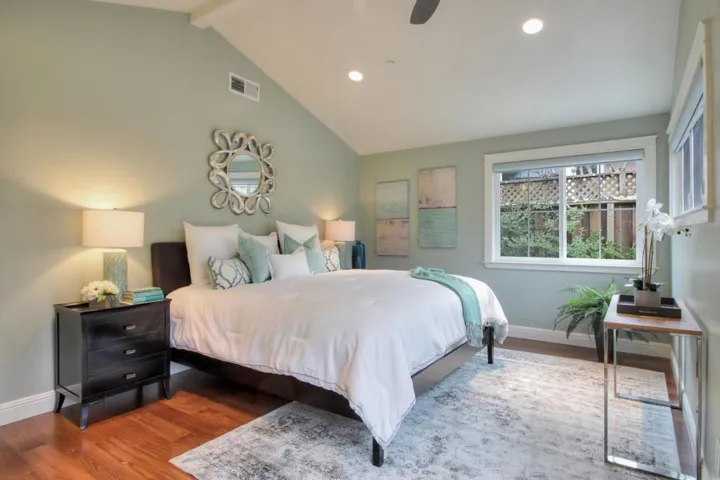 930 Seena Avenue, Los Altos, California 94024