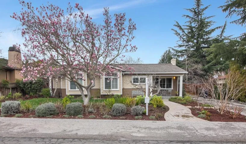 930 Seena Avenue, Los Altos, California 94024