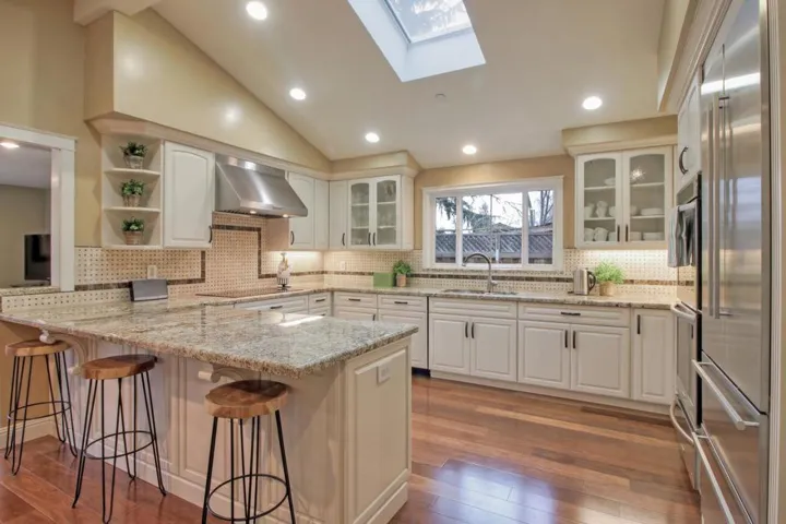 930 Seena Avenue, Los Altos, California 94024