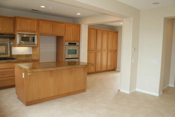 Kitchen (8)