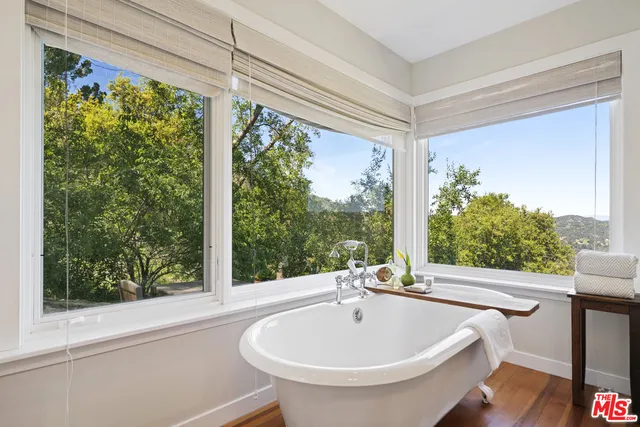 20155 Observation Drive, Topanga, California 90290