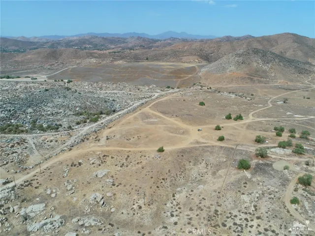 DCIM\100MEDIA\DJI_0012.JPG