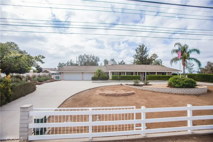 19373 Ontario Avenue, Riverside, California 92508