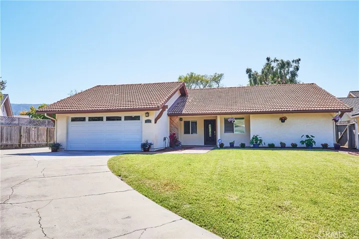1213 Mariners, San Luis Obispo, California 93405