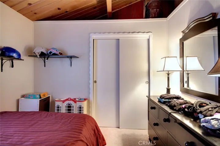 500 W Rainbow Boulevard, Big Bear, California 92314