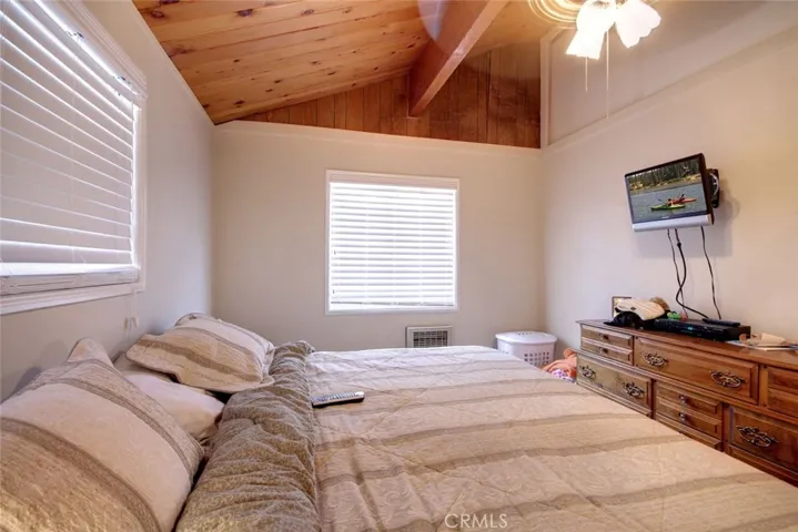 500 W Rainbow Boulevard, Big Bear, California 92314