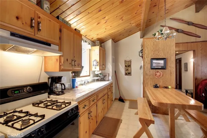 500 W Rainbow Boulevard, Big Bear, California 92314