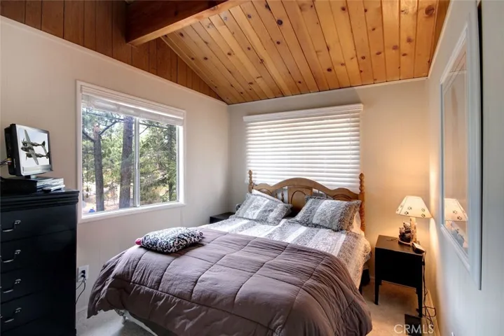 500 W Rainbow Boulevard, Big Bear, California 92314