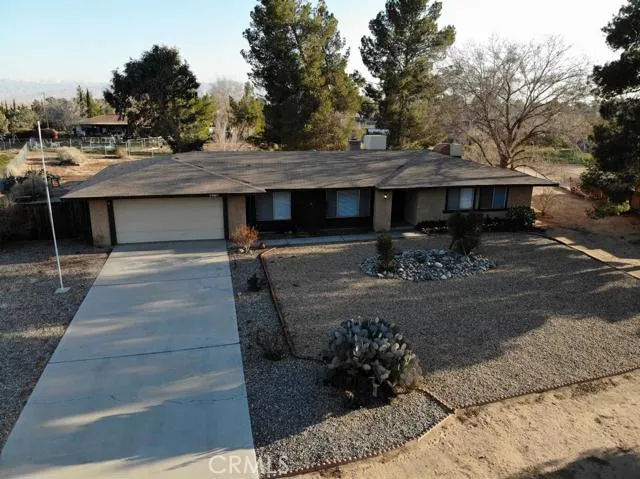 20807 Powhatan Road, Apple Valley, California 92308