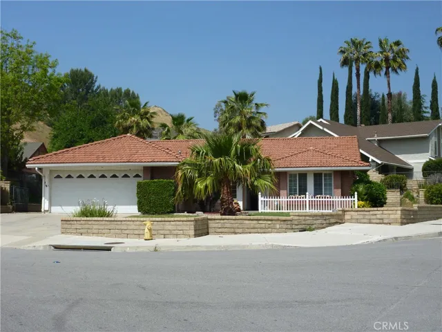 28373 Contessa Avenue, Saugus, California 91350