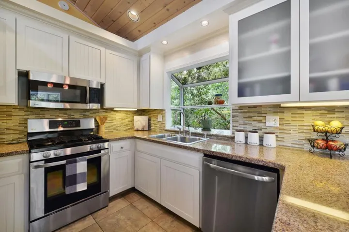 456 Loma Prieta Drive, Aptos, California 95003