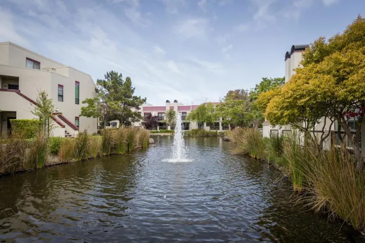 201 Shorebird Circle 201, Redwood City, California 94065