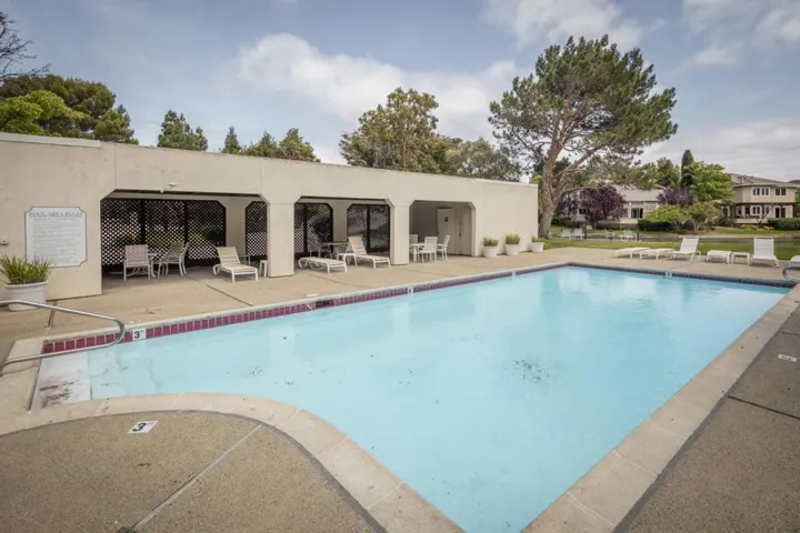 201 Shorebird Circle 201, Redwood City, California 94065