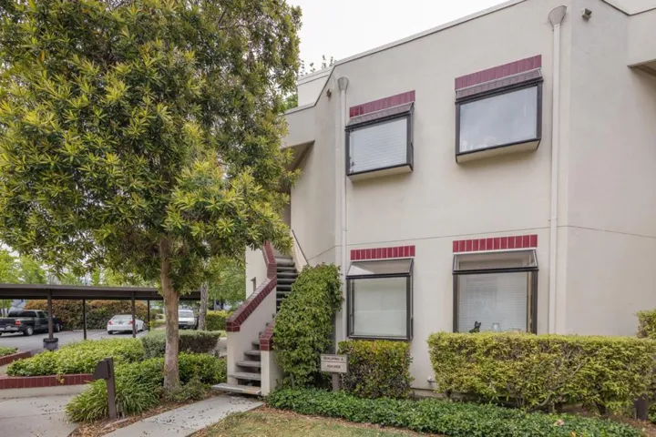 201 Shorebird Circle 201, Redwood City, California 94065