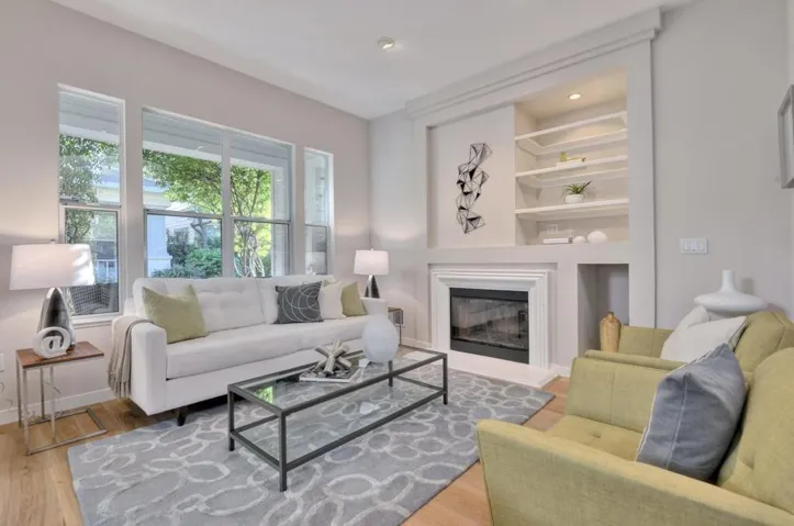 515 Front Lane, Mountain View, California 94041