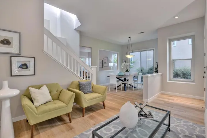 515 Front Lane, Mountain View, California 94041