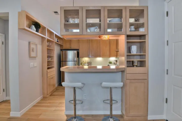515 Front Lane, Mountain View, California 94041